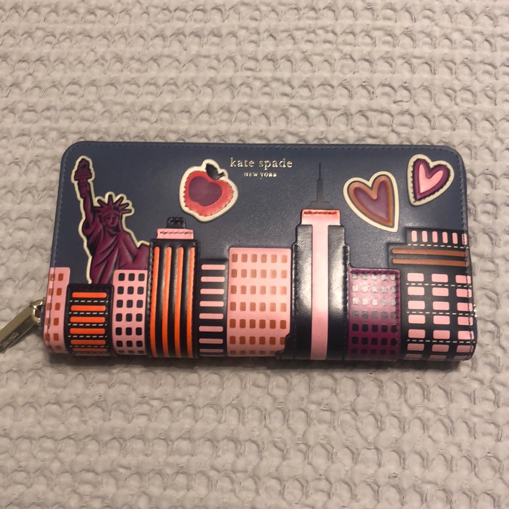 Kate spade New York wallet brand new!